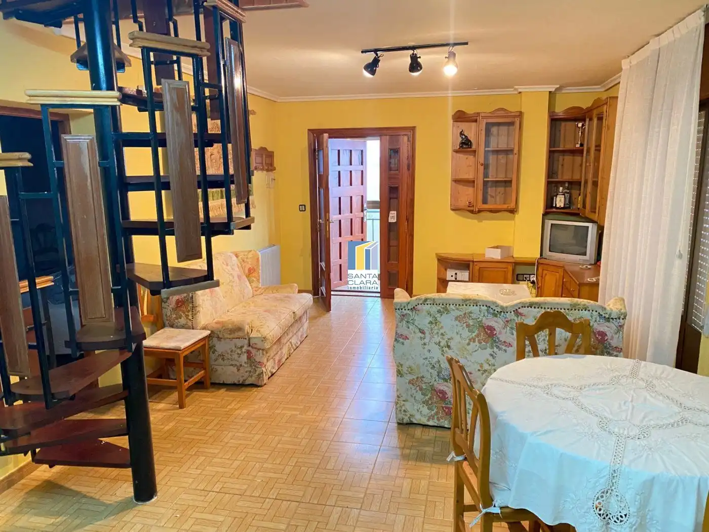 Sala de estar de Finca rústica en venta en Villalpando con Calefacción y Terraza