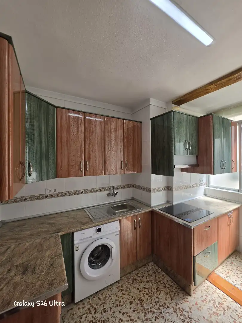 Cocina de Piso de alquiler en La Unión con Amueblado, Horno y Lavadora