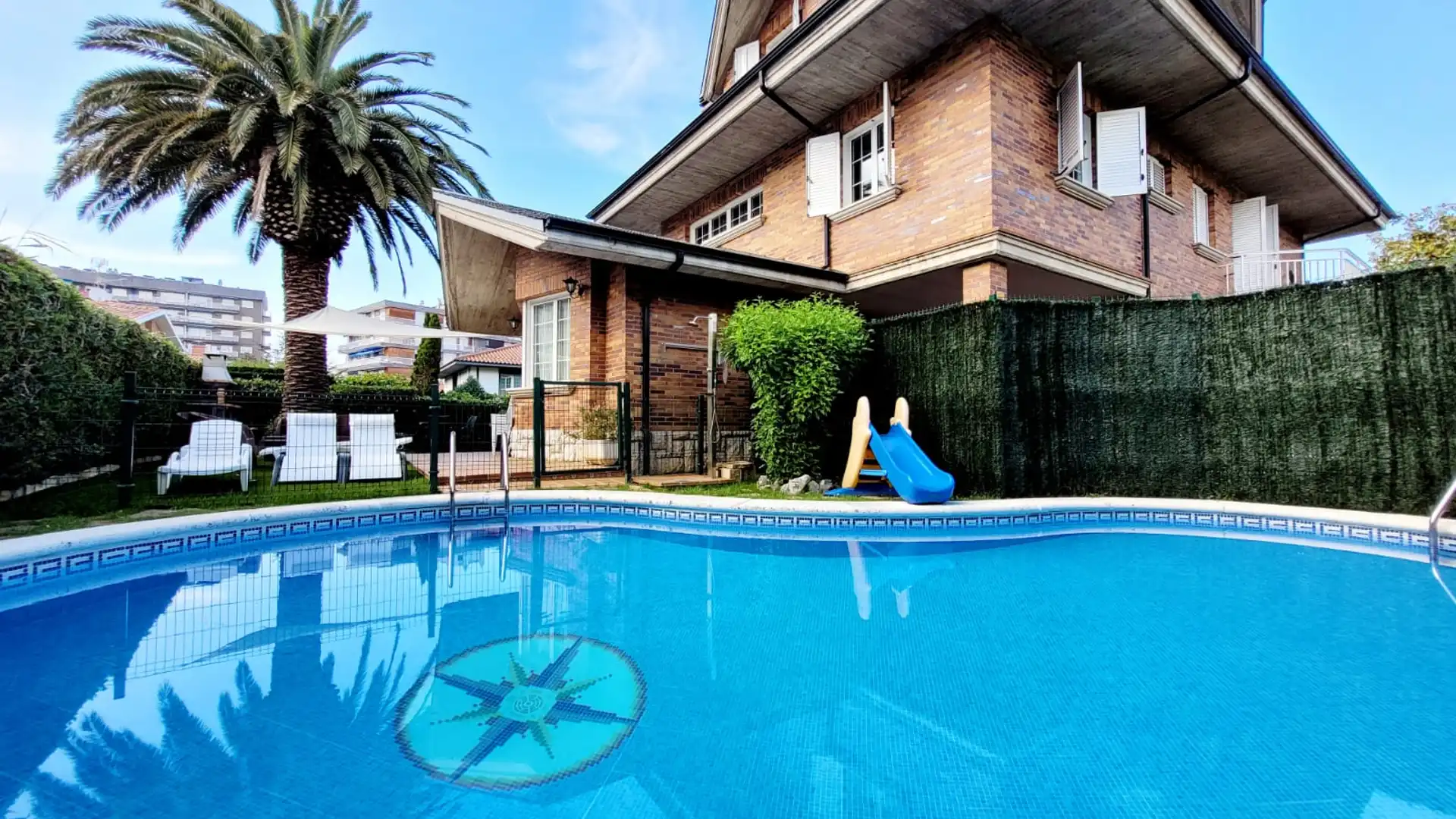 Swimming pool of Houses for rent in Castro-Urdiales  with Heating, Private garden and Terrace