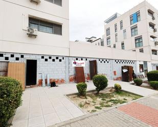 Exterior view of Premises for sale in Parla  with Air Conditioner