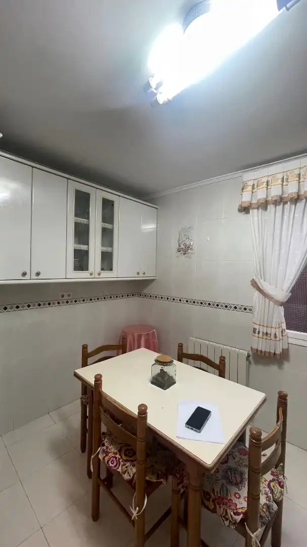 Piso en venta en Azeta - Abatxolo