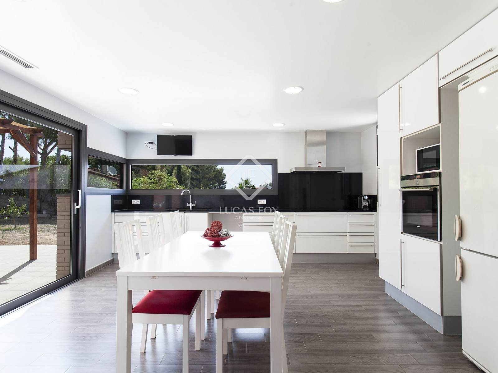 Kitchen of House or chalet for sale in Sant Pere de Ribes  with Air Conditioner, Private garden and Parquet flooring