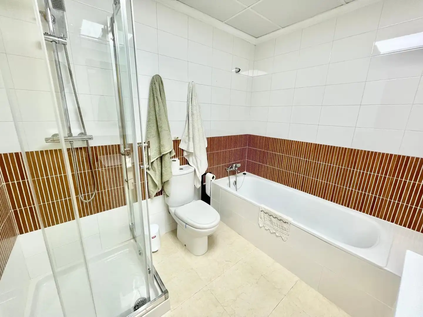 Baño de Casa o chalet de alquiler en Cartagena con Aire acondicionado, Terraza y Amueblado
