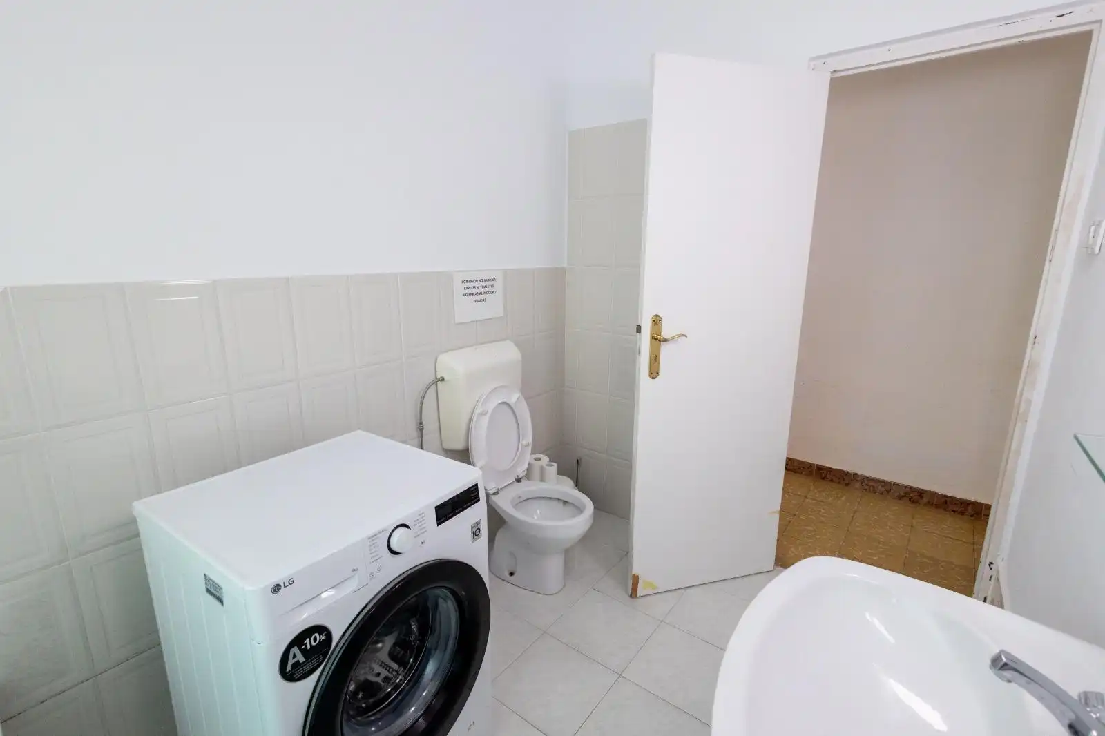 Bany de Casa o xalet en venda en Chipiona amb Jardí privat, Terrassa i Traster