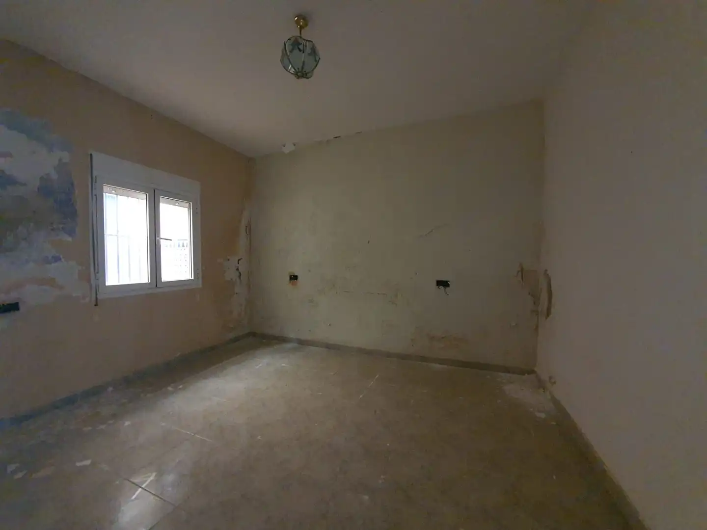 Casa adosada en venda en Baza