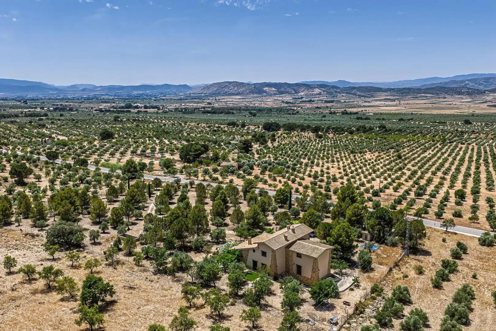 Finca rústica en venda en Biar amb Calefacció, Jardí privat i Terrassa