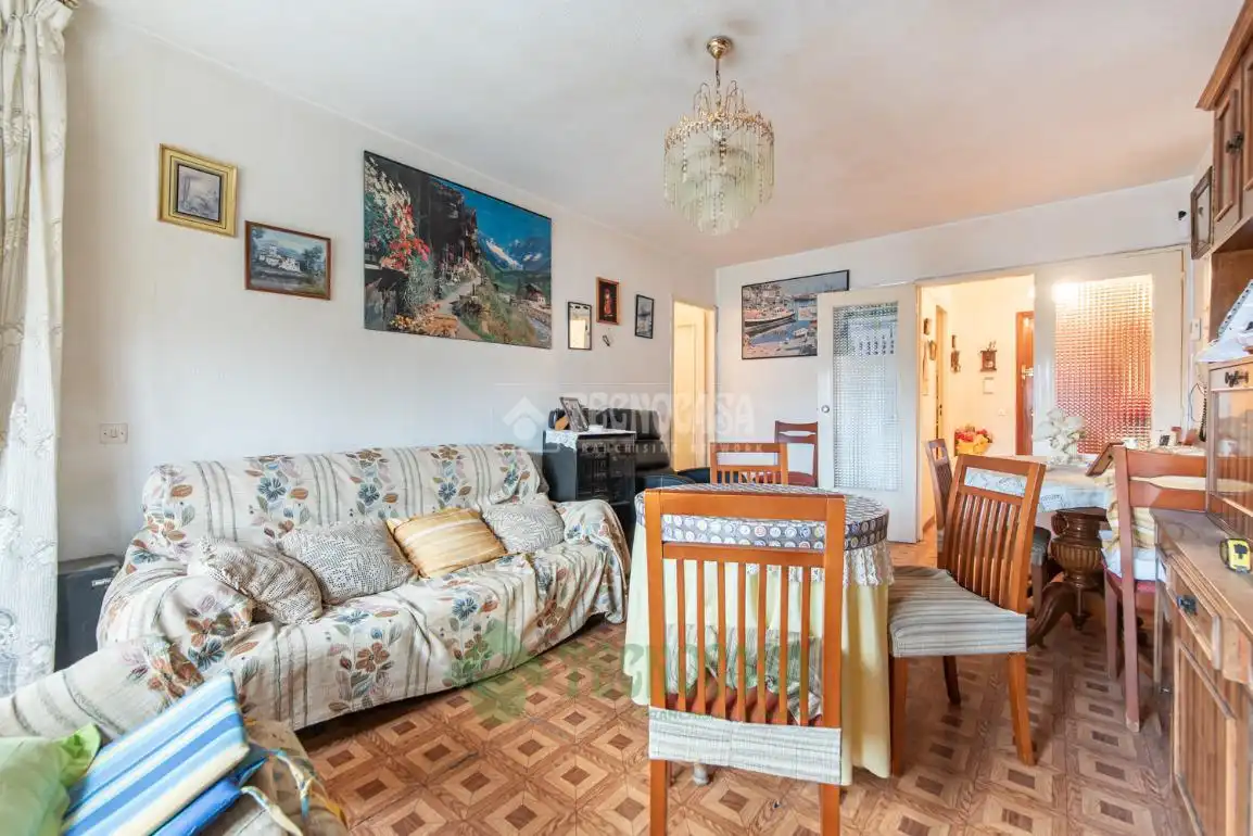 Sala de estar de Piso en venta en Algete con Calefacción, Balcón y Piscina comunitaria