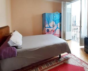 Bedroom of Flat to share in  Madrid Capital  with Heating and Parquet flooring