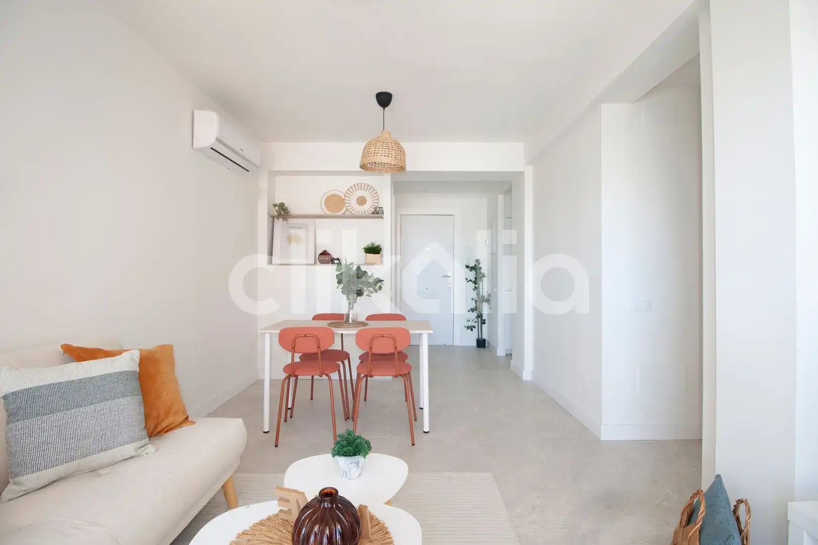 Wohnzimmer von Wohnung zum Verkauf in Torremolinos mit Klimaanlage, Privatgarten und Terrasse