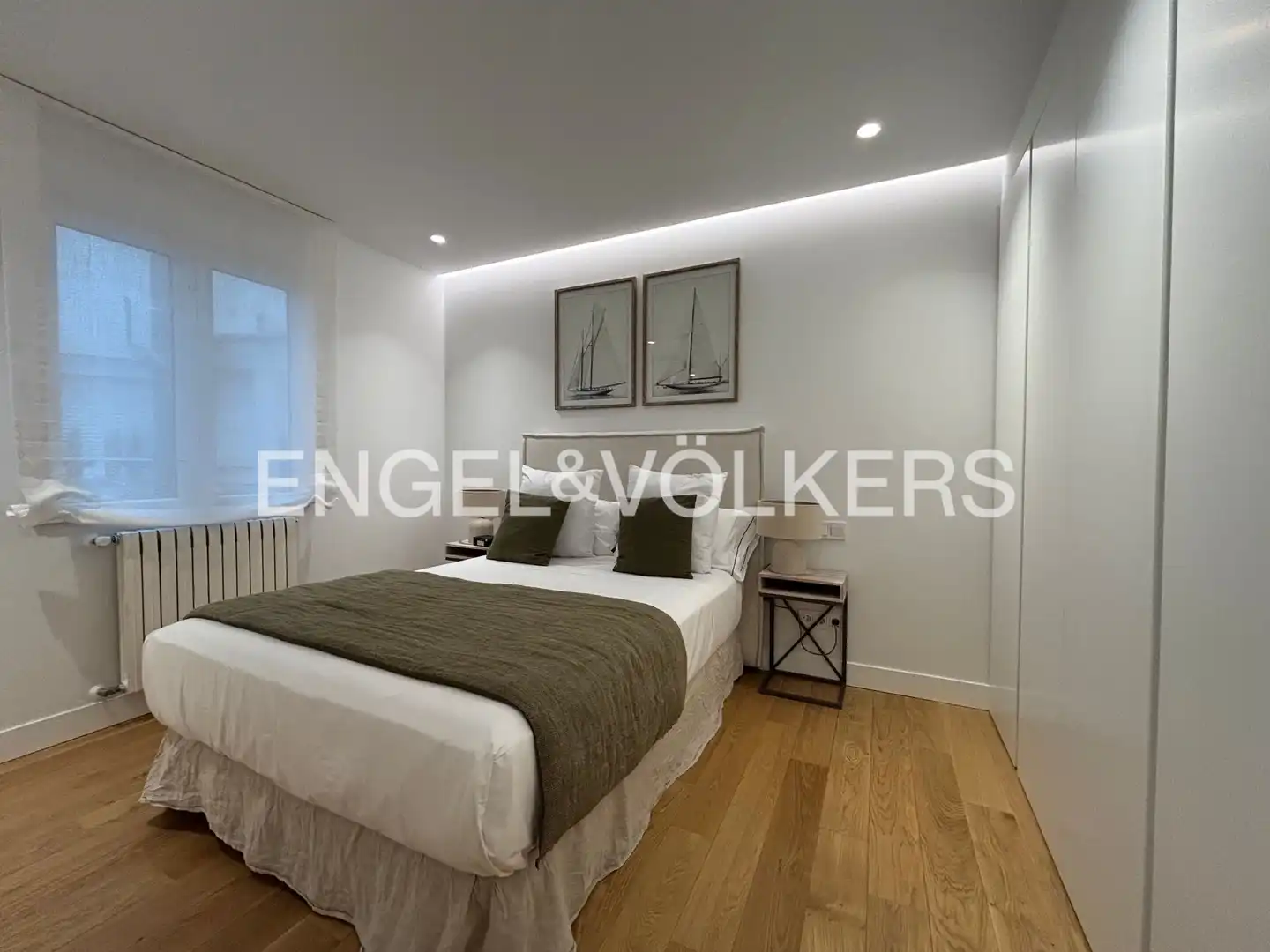 Schlafzimmer von Wohnung zur Miete in Madrid mit Klimaanlage, Heizung und Parkett