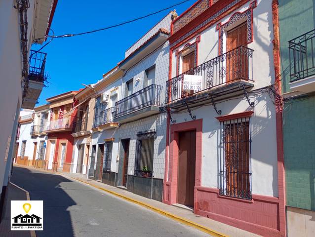 Casa-chalet en Venta en Calle Nuestra Señora de las Mercedes, 29 en Bollullos Par del Condado