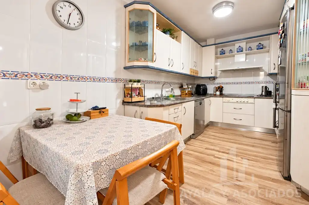 Casa aparellada amb jardí en venda a Cartagena ciudad, imagen 9