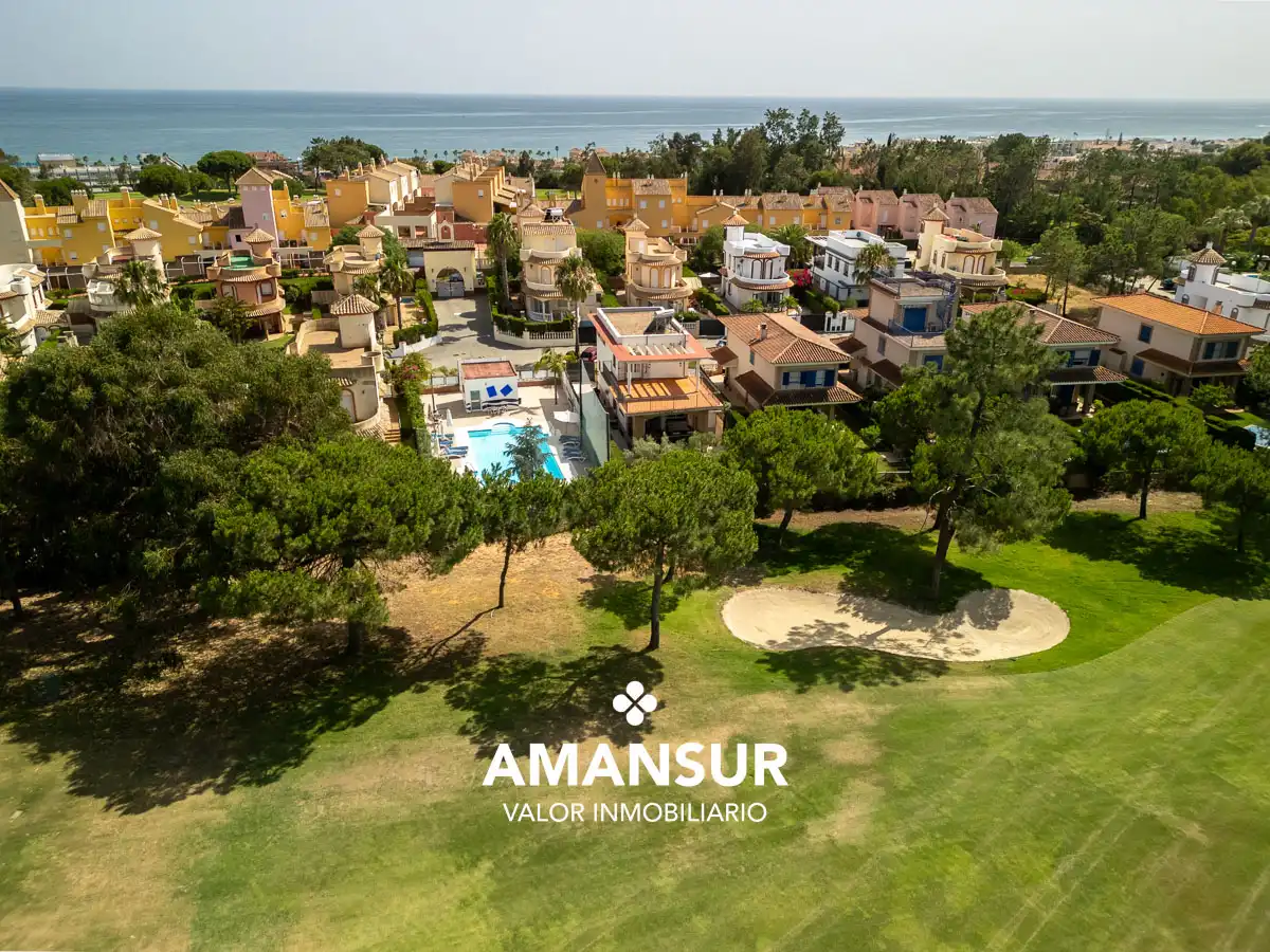 Chalet con piscina en venta en Islantilla Golf, imagen 12