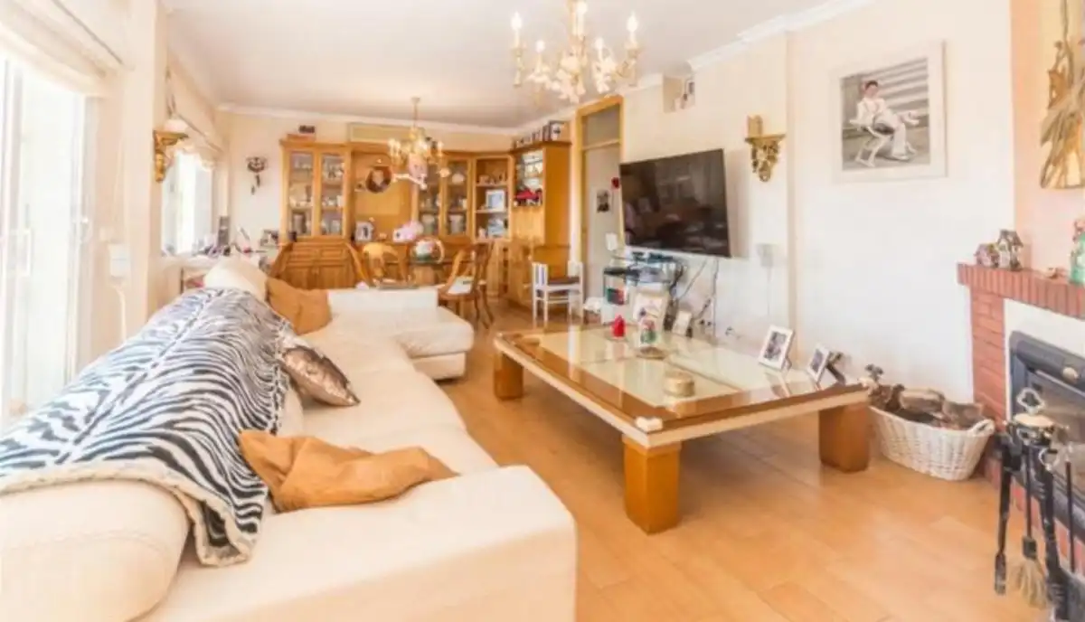 Living room of Houses for sale in Estepona  with Air Conditioner, Private garden and Terrace
