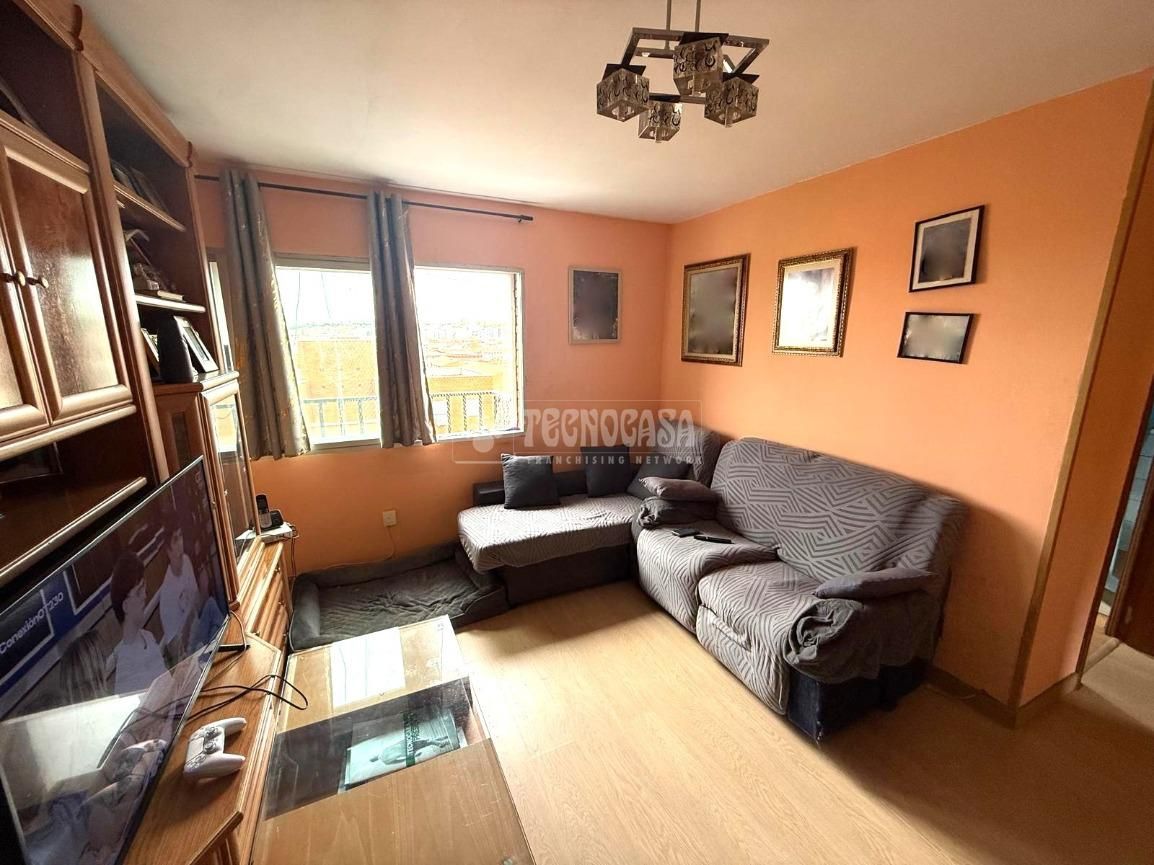 Living room of Flat for sale in  Madrid Capital  with Terrace