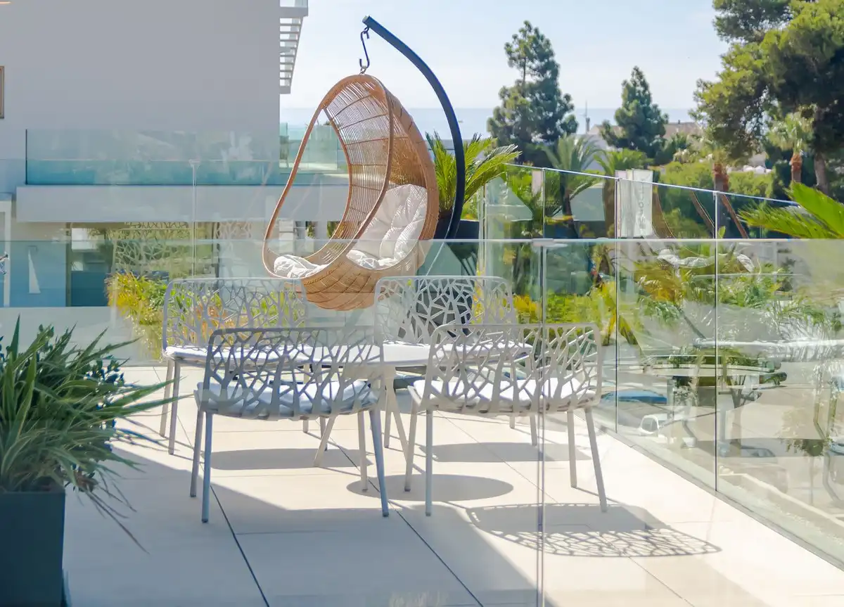 Terrasse von Dachboden zum Verkauf in Marbella mit Klimaanlage, Terrasse und Abstellraum