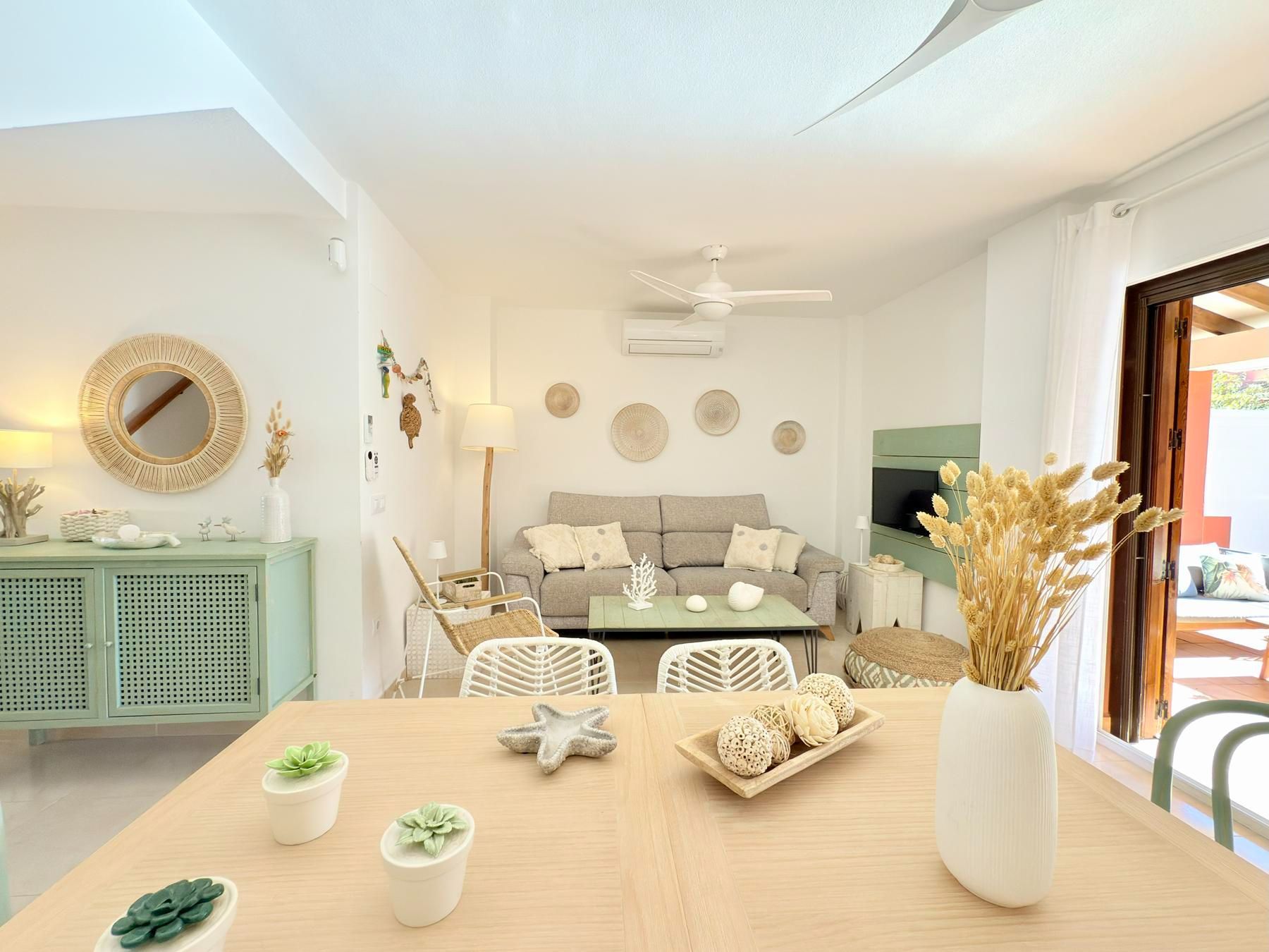 Sala de estar de Casa adosada en venta en Cartagena con Aire acondicionado, Calefacción y Terraza