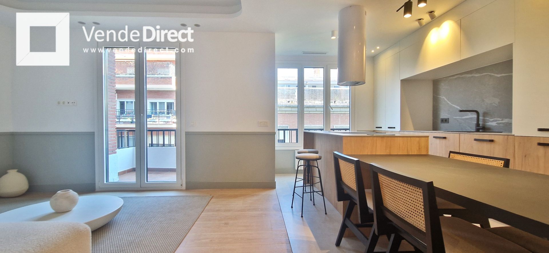 Exterior view of Flat for sale in  Madrid Capital  with Air Conditioner, Heating and Parquet flooring