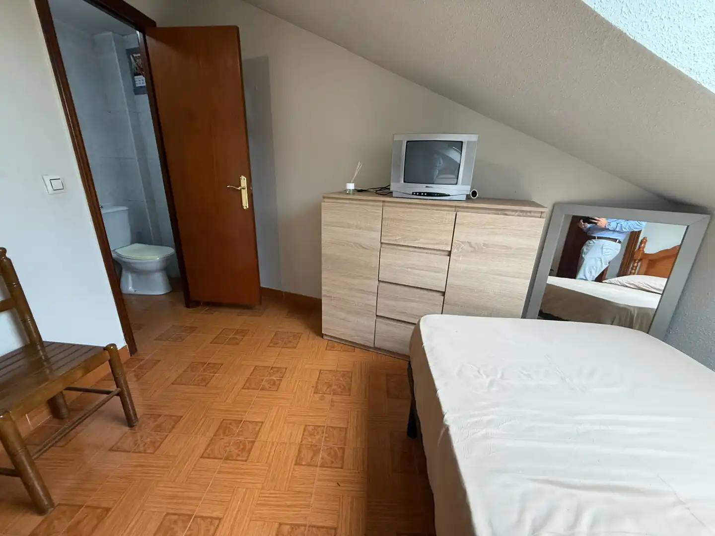 Dormitori de Edifici en venda en Siero amb Alarma