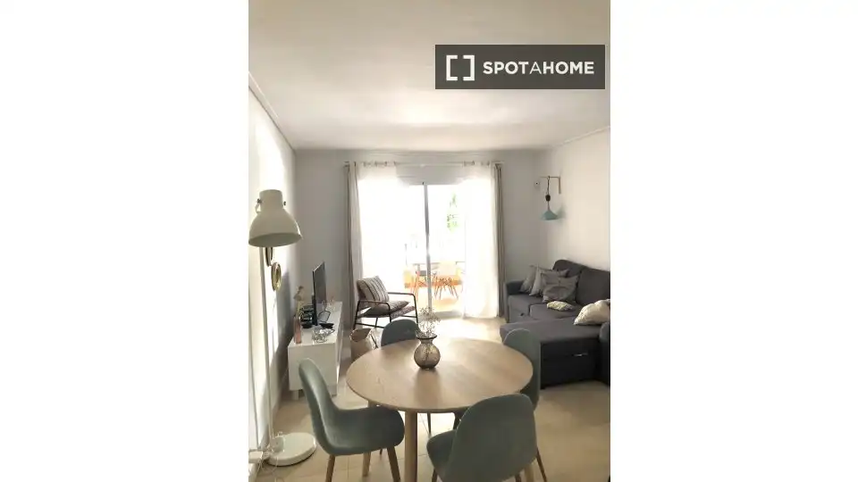 Room in S'Estanyol