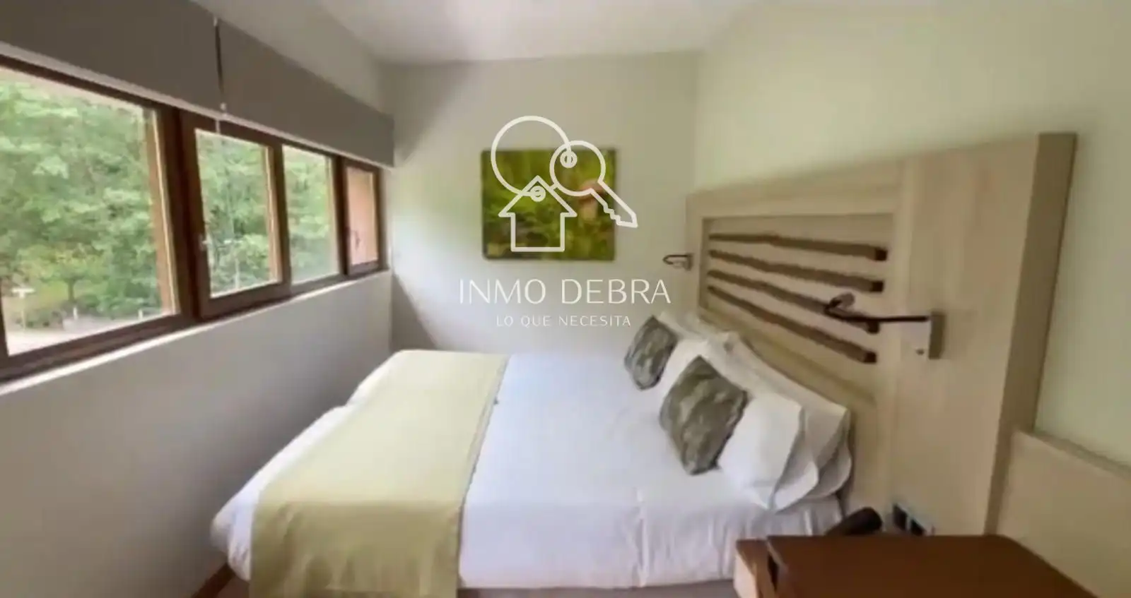 Habitación de Edificio en venta en Oviedo 