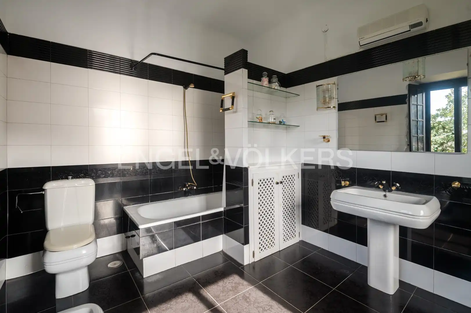 Baño de Casa o chalet en venta en Llanes con Calefacción, Jardín privado y Terraza