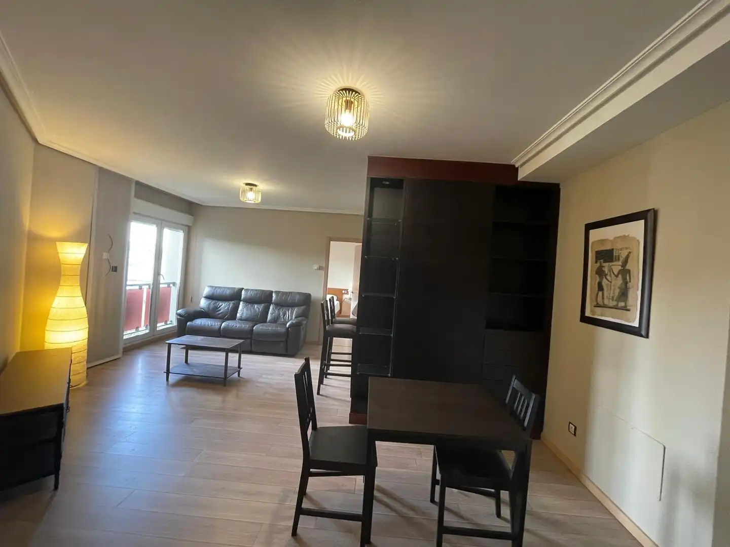 Sala d'estar de Pis de lloguer en Lugo amb Calefacció, Parquet i Moblat