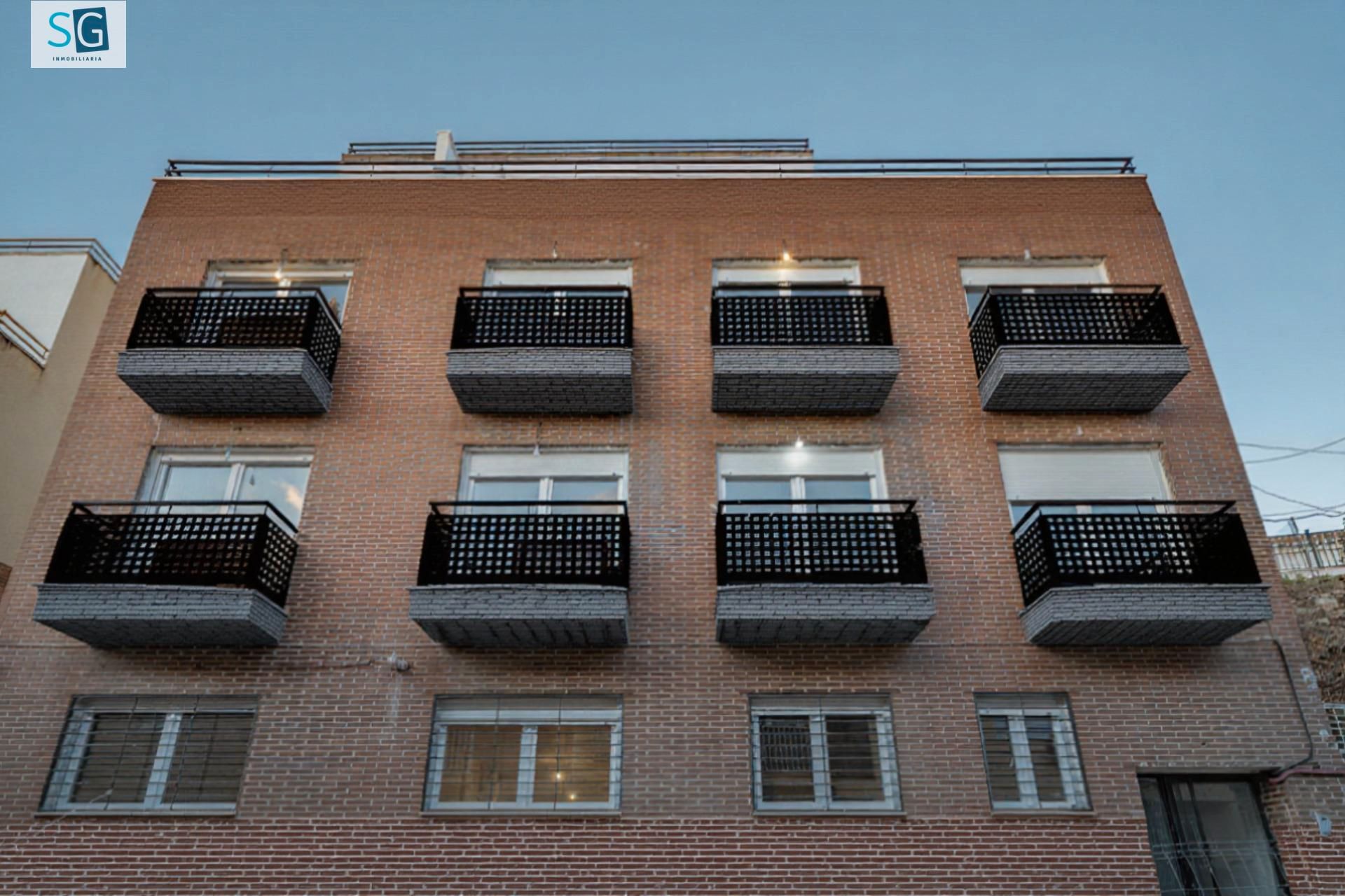 Exterior view of Duplex for sale in Cenes de la Vega  with Air Conditioner, Heating and Terrace