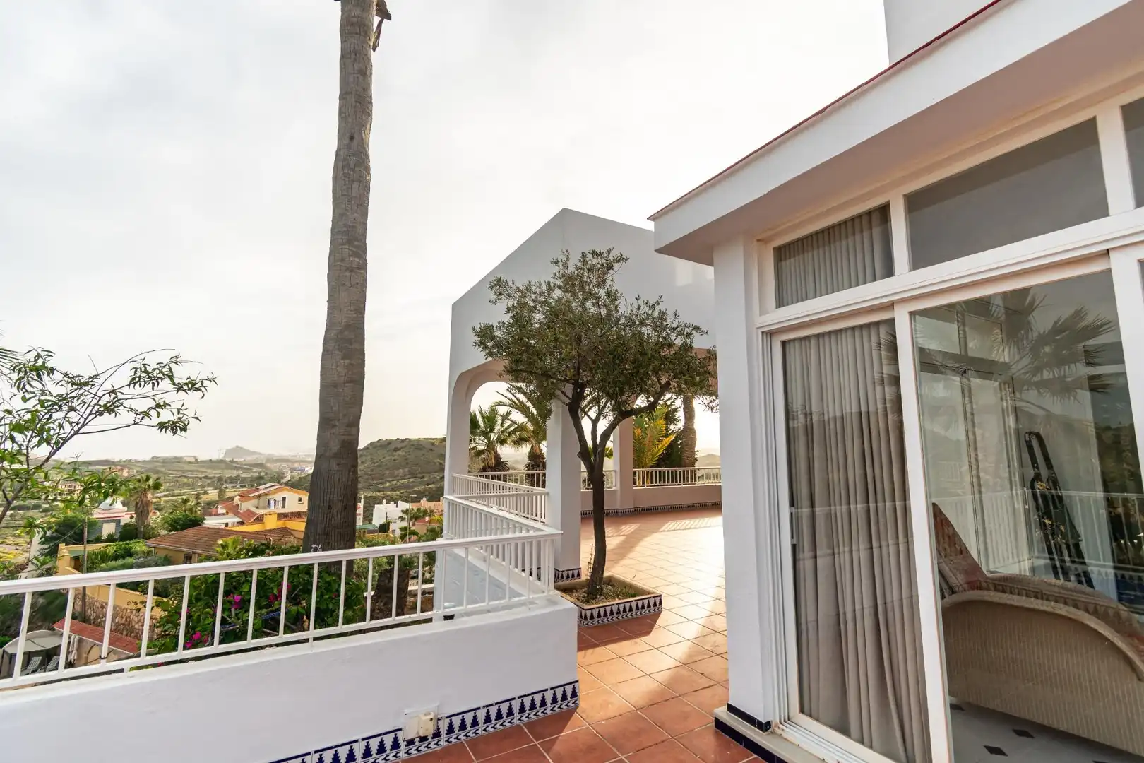 Terrassa de Casa o xalet en venda en Águilas amb Aire condicionat, Jardí privat i Terrassa