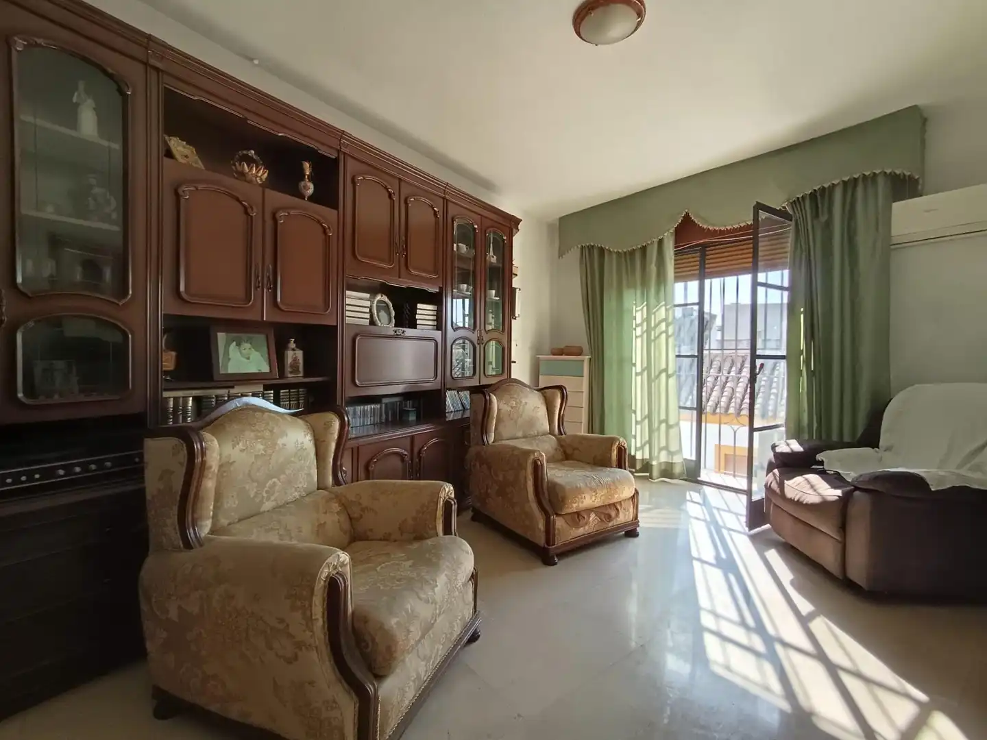 Living room of Flat for sale in Córdoba  with Air Conditioner, Terrace and Storage room