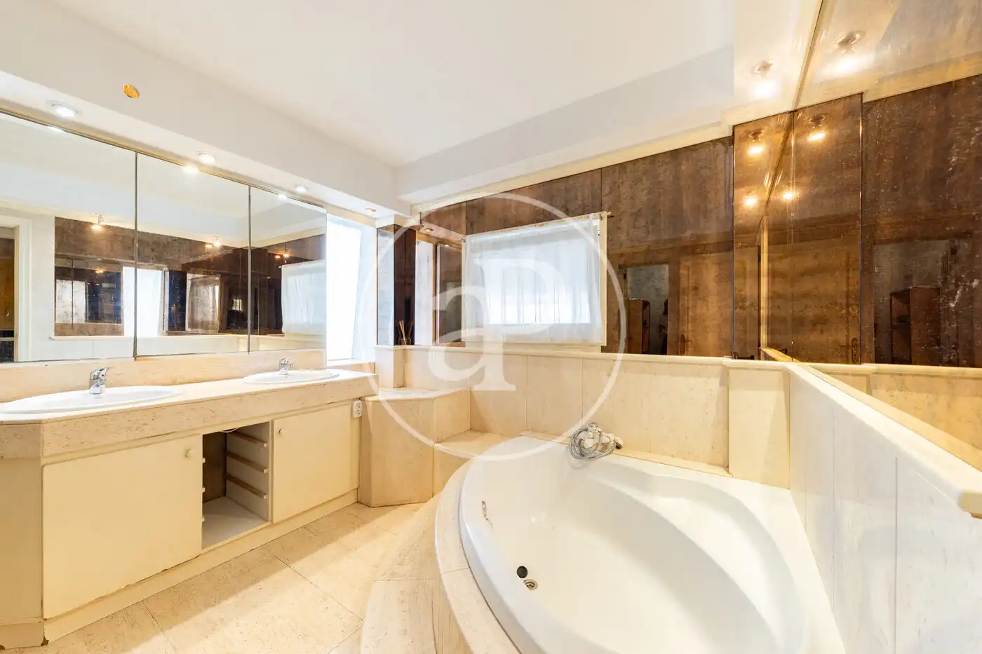 Bathroom of Houses for sale in Calvià  with Air Conditioner, Heating and Terrace