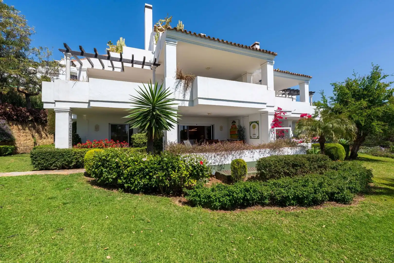 Casa con terrazza in vendita a Calle CAMOJAN (DE)