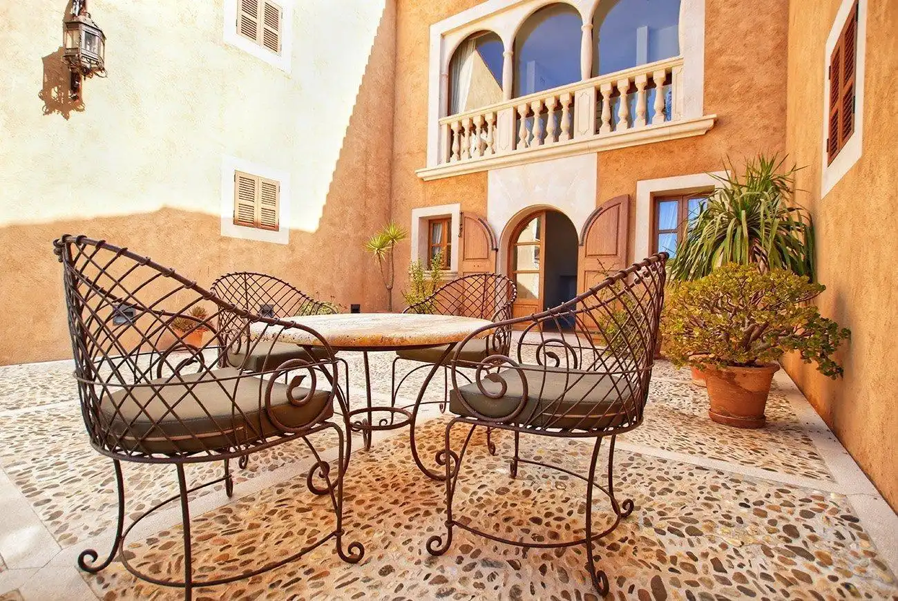 Terraza de Edificio en venta en Ses Salines con Piscina comunitaria