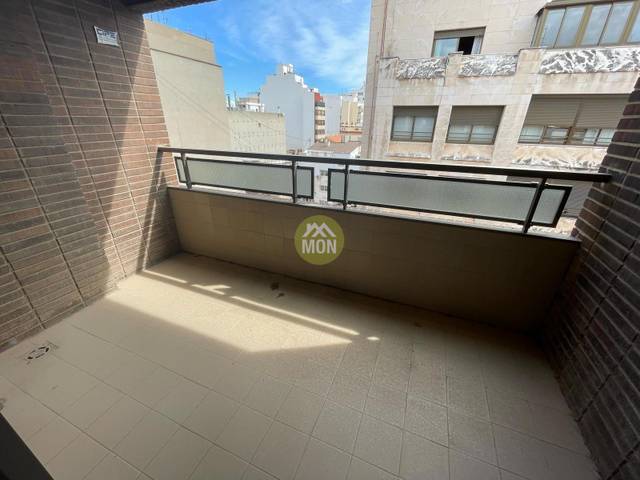 Piso en Venta en Parque Ribalta - Plaza de Toros