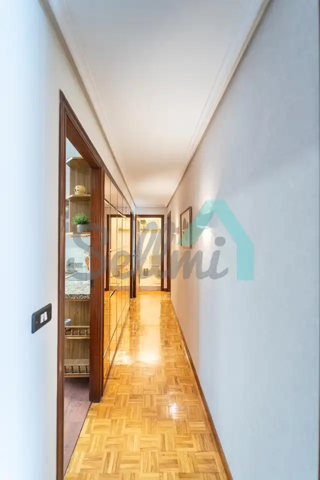 Wohnung zur Miete in Oviedo  mit Heizung, Parkett und Möbliert