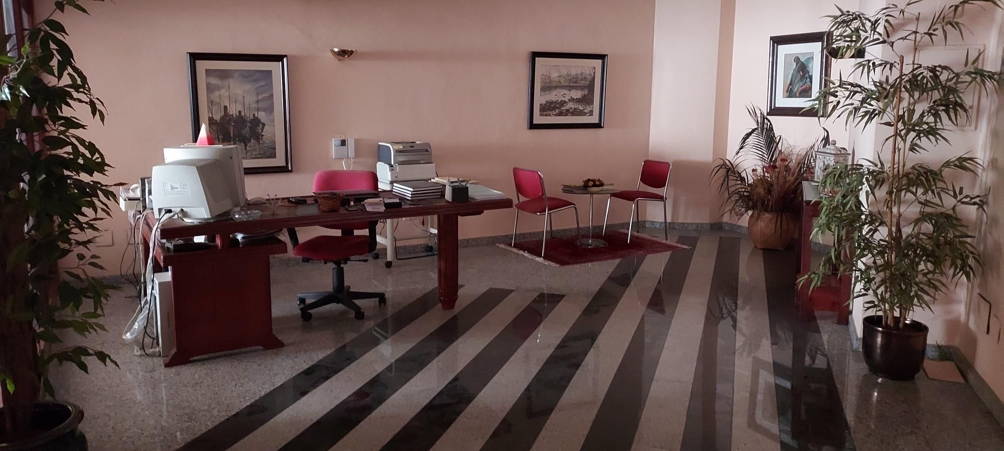 Oficina de lloguer a Calle González Abarca, Centro