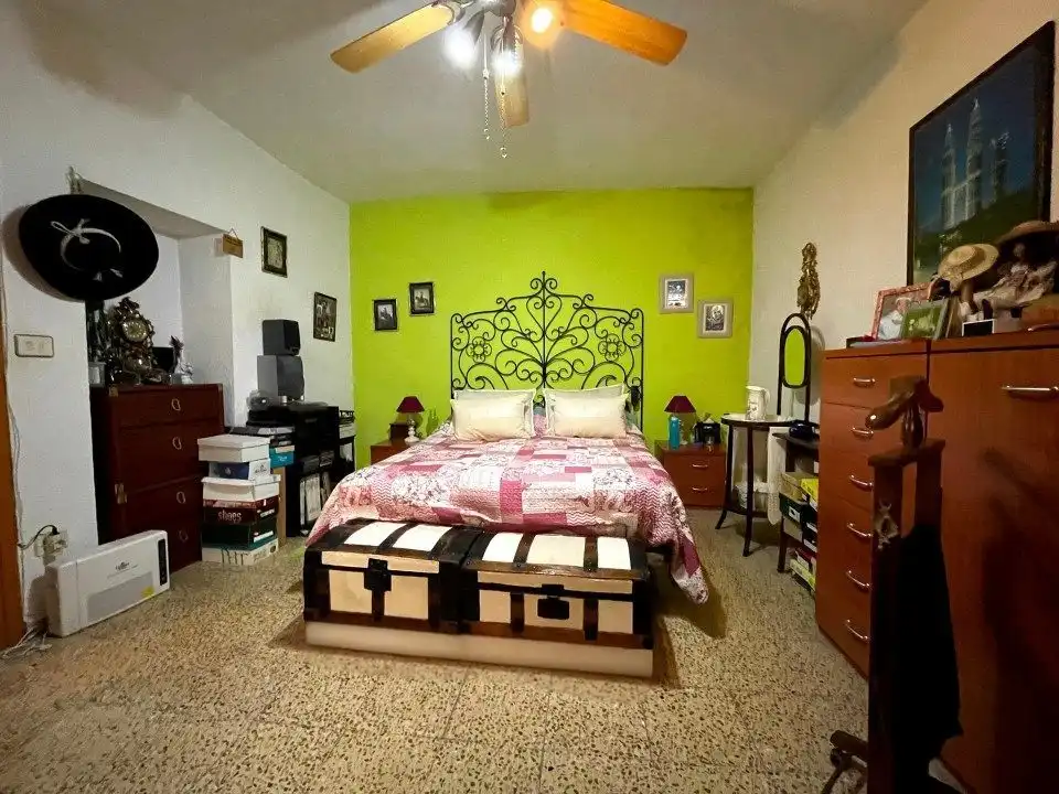 Habitación de Dúplex en venta en Borja con Aire acondicionado