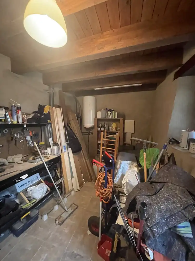 Country homes for sale in Banyoles