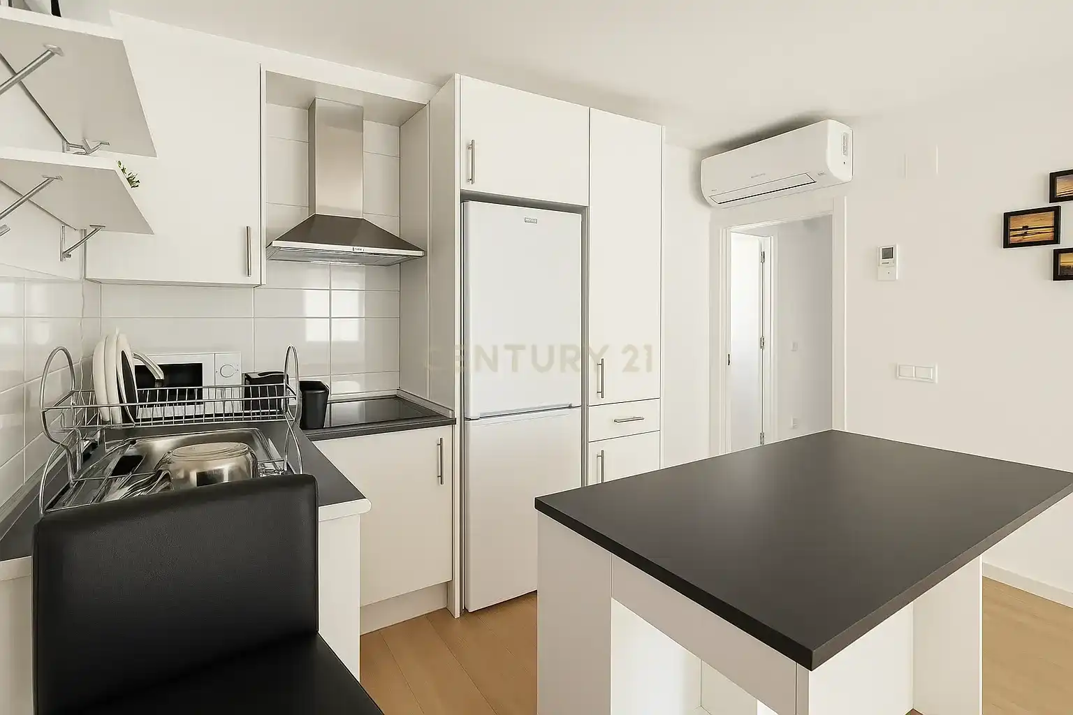 Cocina de Apartamento de alquiler en Calpe / Calp con Aire acondicionado, Lavadora y Microondas