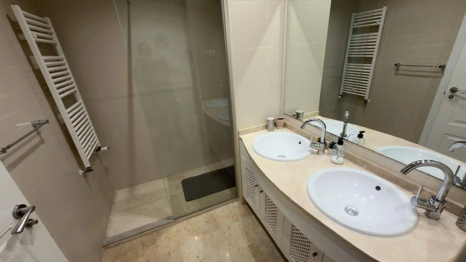 Baño de Casa o chalet de alquiler en Murcia con Piscina y Amueblado