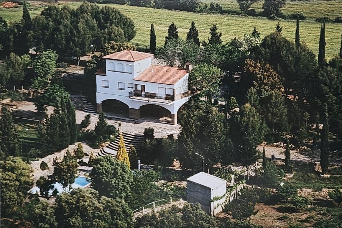 Exterior view of House or chalet for sale in La Sentiu de Sió  with Private garden, Swimming Pool and Furnished