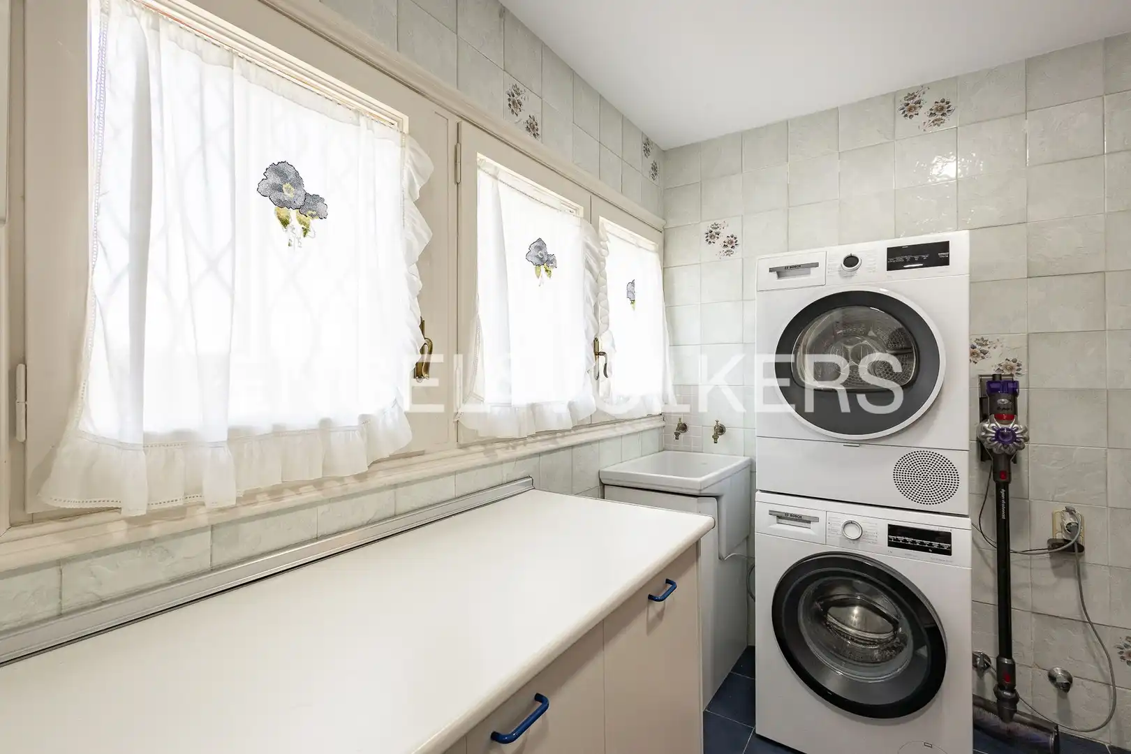 Cocina de Casa o chalet de alquiler en Gavà con Aire acondicionado, Calefacción y Jardín privado