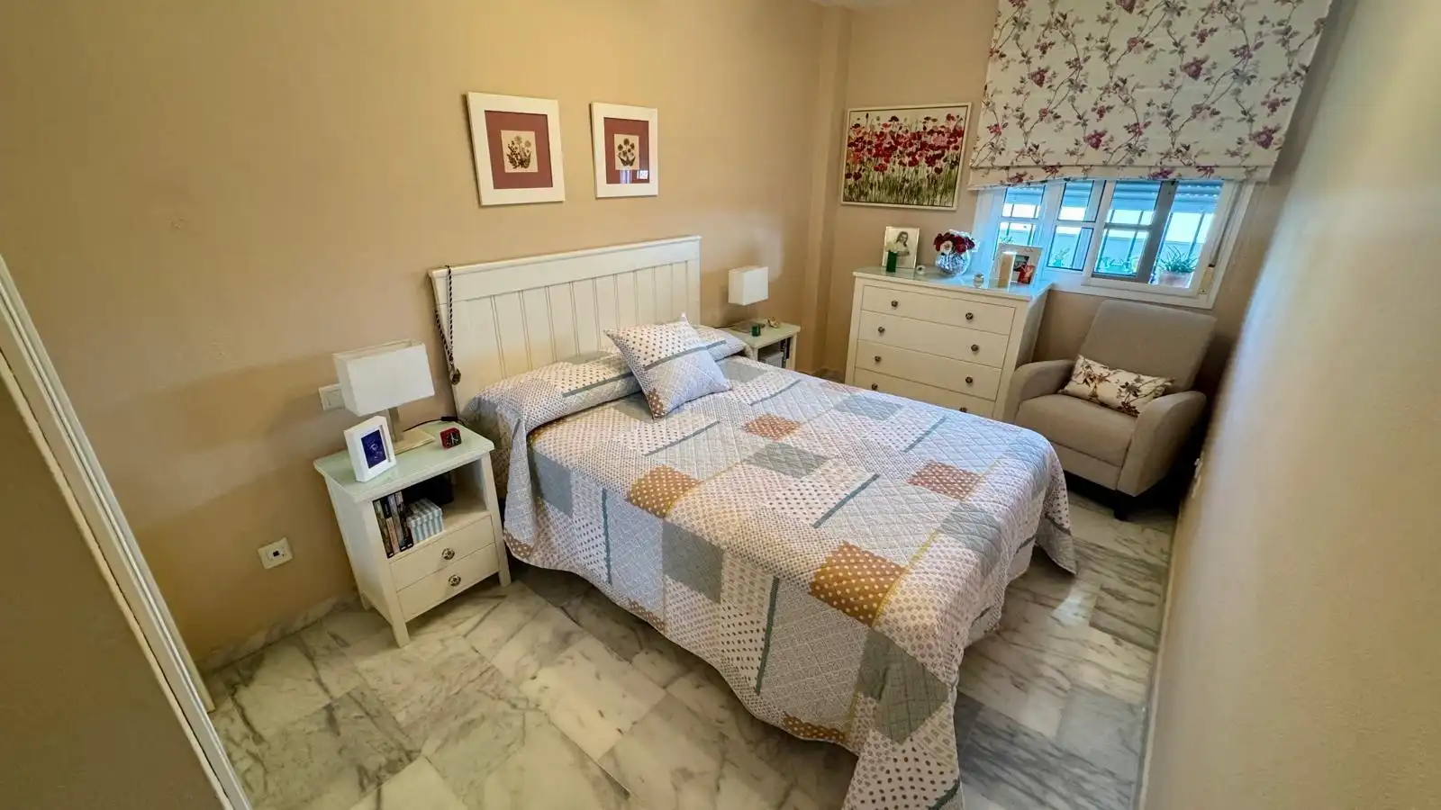 Bedroom of Flat for sale in Rincón de la Victoria  with Air Conditioner, Terrace and Community pool