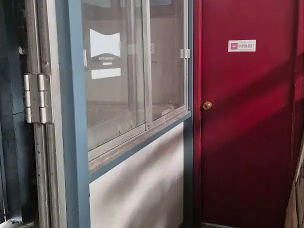 Geschaftsraum zur Miete in Huelva mit Möbliert und Alarm