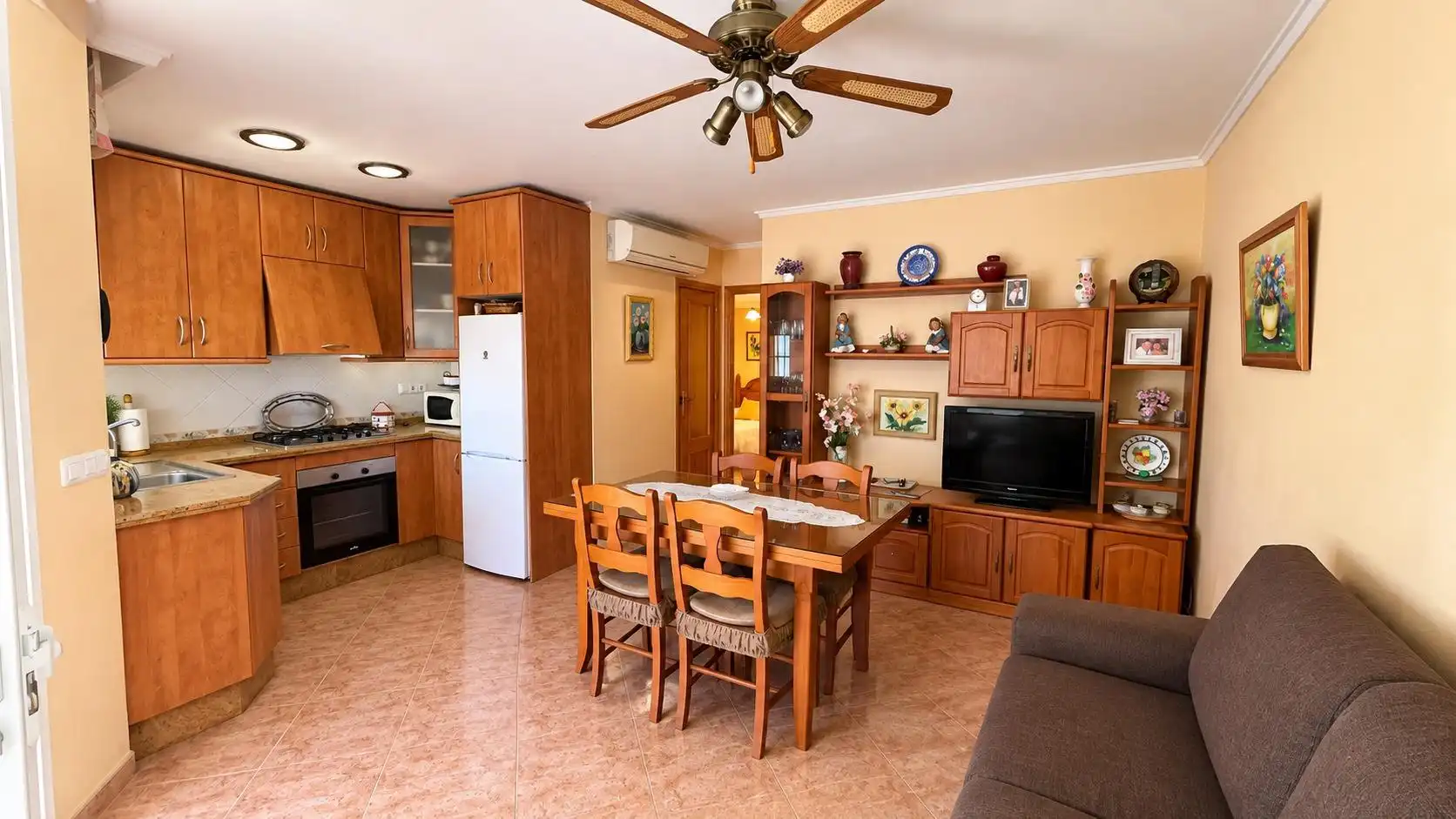 Apartament amb terrassa de lloguer a Calle MAESTRO QUINO, imagen 3