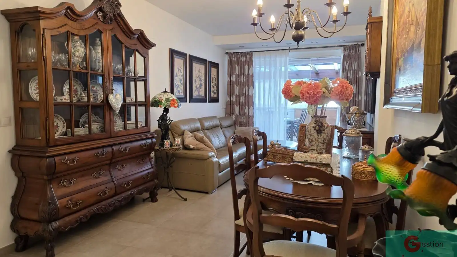 Apartamento con piscina en venta en Estepona Pueblo, imagen 4