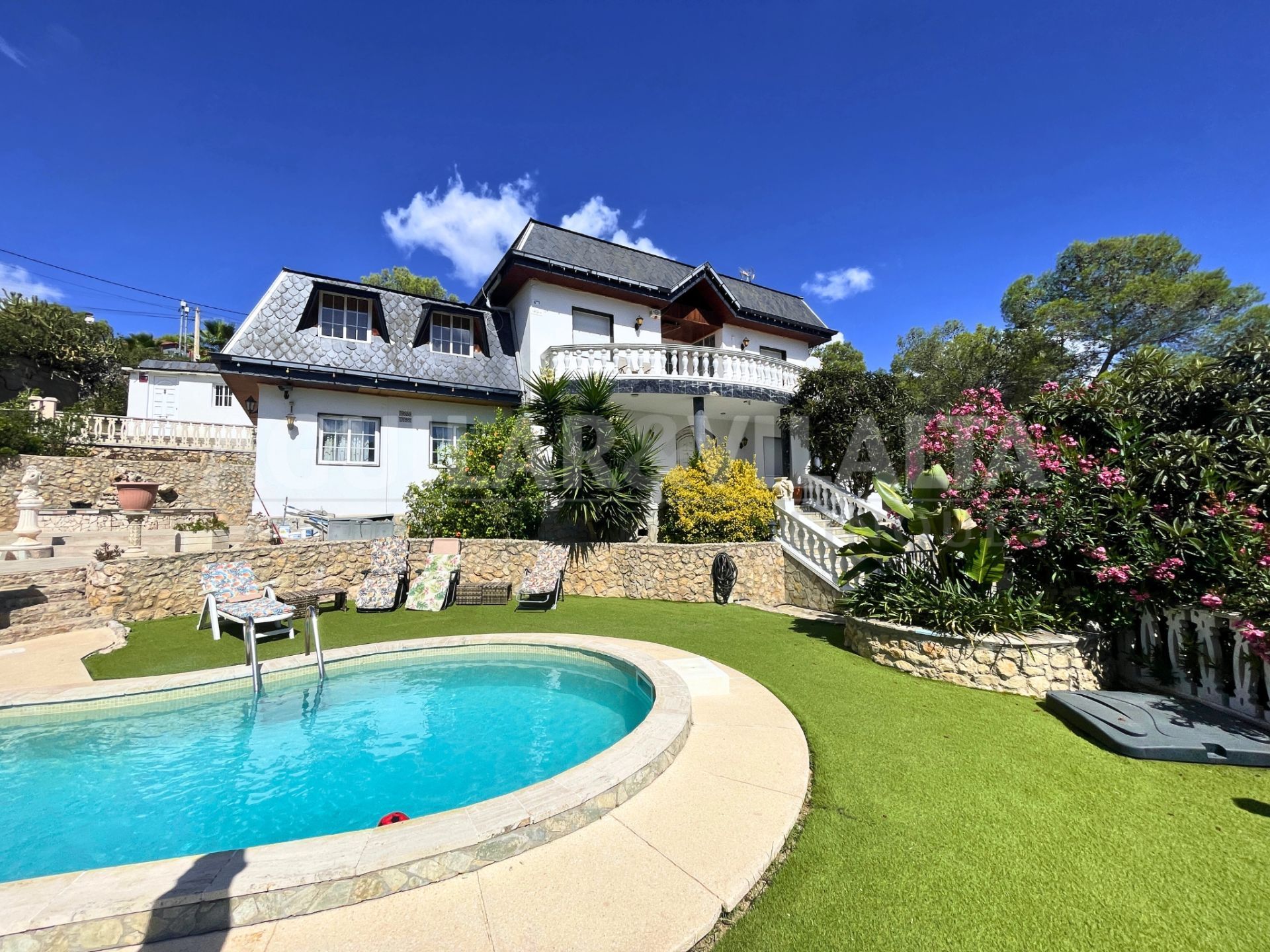 Vista exterior de Casa o xalet en venda en Olivella amb Aire condicionat, Calefacció i Jardí privat