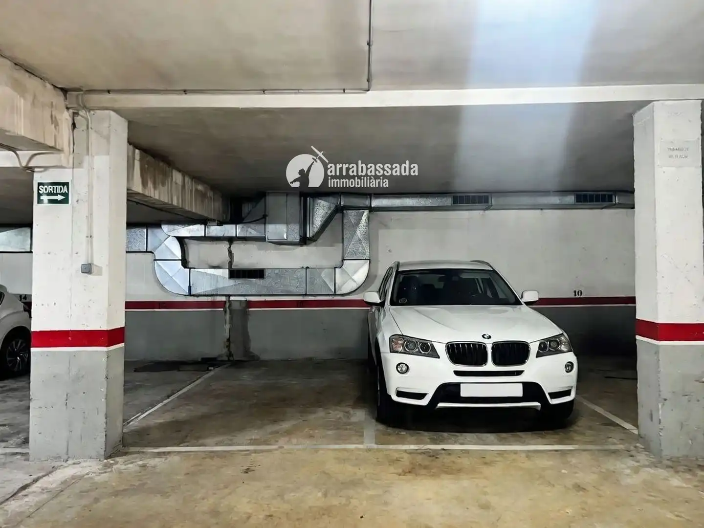 Individual with lift to rent in Joan Fuster