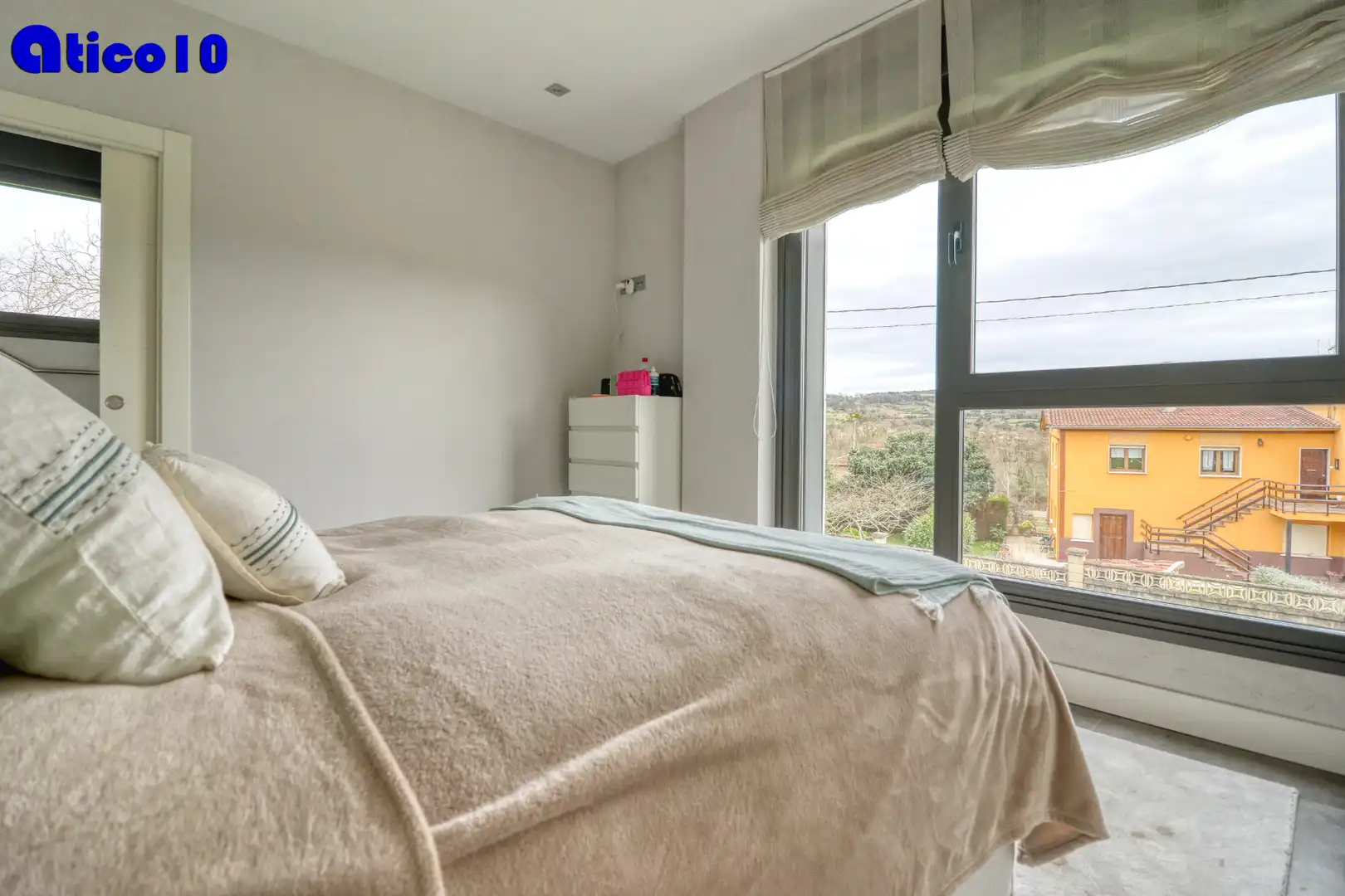 Schlafzimmer von Haus oder Chalet zum Verkauf in Noreña mit Heizung, Parkett und Abstellraum