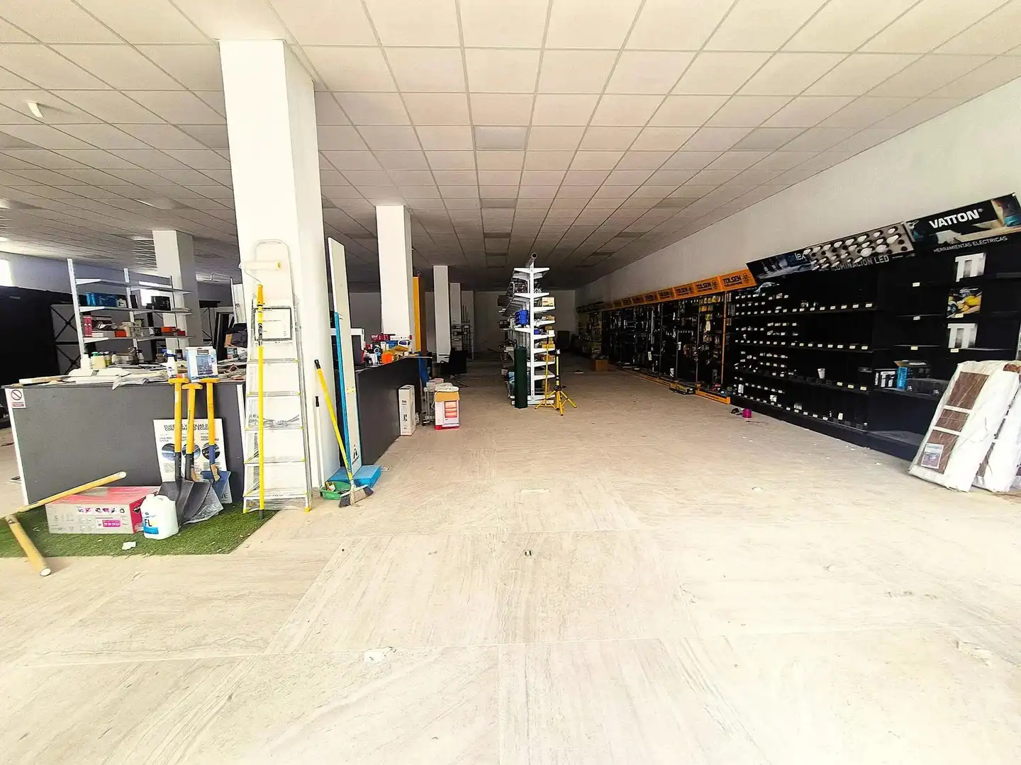 Local comercial de lloguer a Loja, imagen 6